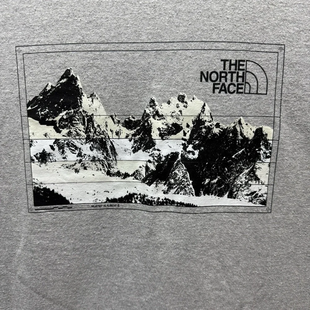The‎ North Face Shirt Mens Size Large Short Sleeve Gray Mountains